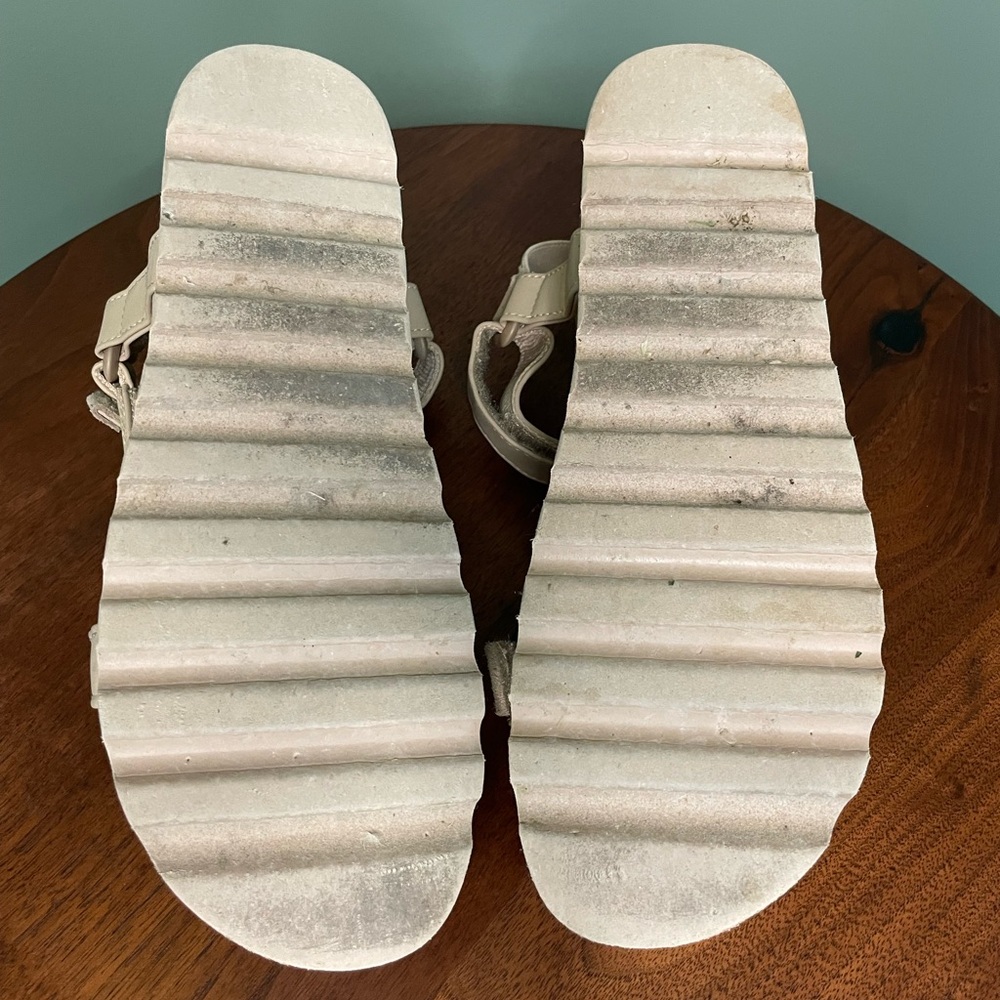 Reef Women's Cushion Rem Hi Tan Sandals - Picture 8 of 8